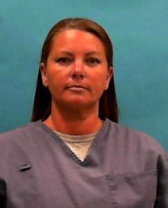 Stephanie A Smith, a registered in incarcerated, fl 0 at Offender Radar