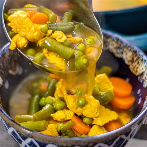 How Many Calories in Vegetable Soup with Chicken? A Complete ...