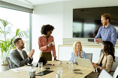 Collaborative Work Examples 的图像结果