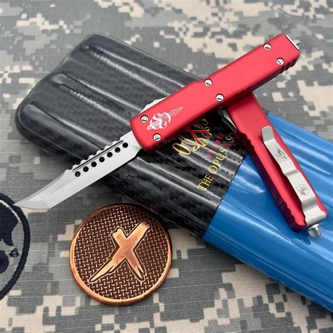 Microtech UTX-70 419-10RDS Red Stonewash Hellhound Tanto