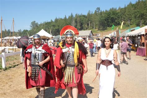 Some pictures from the Washington Midsummer Renaissance Faire : r/Seattle