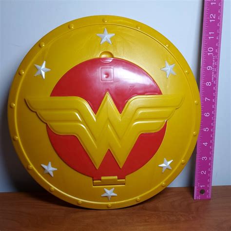 DC Super Hero Girls Wonder Woman shield toy disk shoo… - Gem
