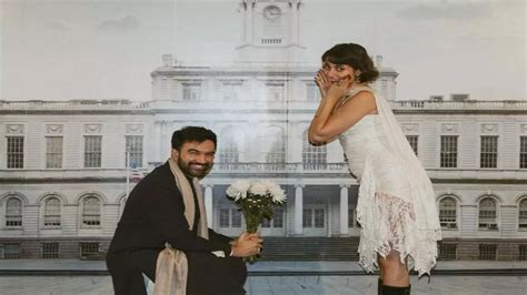 NEW YORK, NEW YORK - JANUARY 01:  New York Mayor Zohran Mamdani and his wife Rama Duwaji wave after