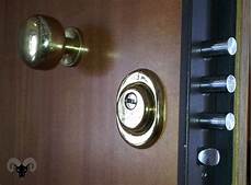 sostituzione serratura porta blindata costo cambio serrature zero 5 sostituzioni e riparazioni in sostituzione serratura porta blindata costo cambio serrature zero 5 sostituzioni e riparazioni in