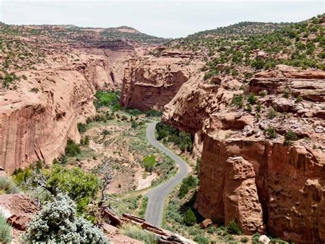 Driving the Burr Trail Road: a Scenic Drive in Southern Utah