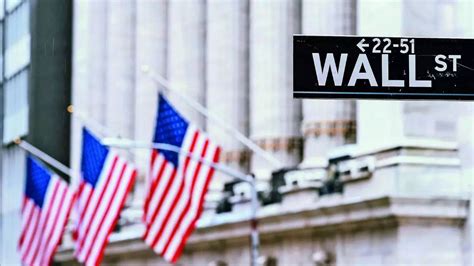 Dow down 1,600 points, Nasdaq, S&P down 4% amid tariff-fuelled slowdown ...