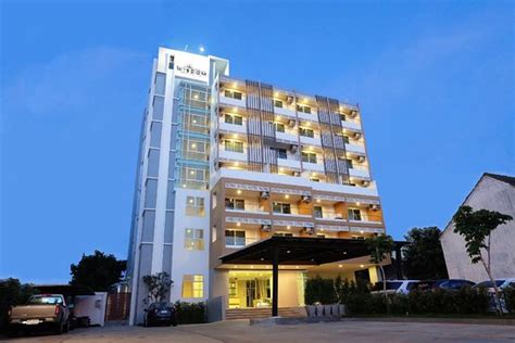 Image result for Hotel Management System Project Using SQL