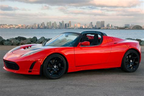 2011 Tesla Roadster VINs, Configurations, MSRP & Specs - AutoDetective