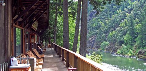 Rogue River Trail Running | Momentum River Expeditions