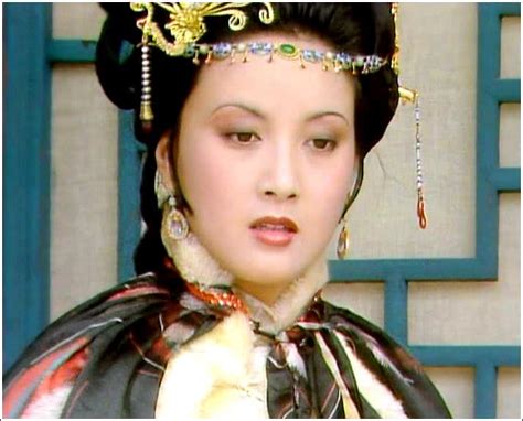 《红楼梦》里的贵族生活——王熙凤身份与宝玉、黛玉、宝钗的关系（二） - 知乎
