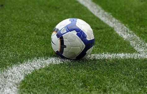 35 football players to train in Spain