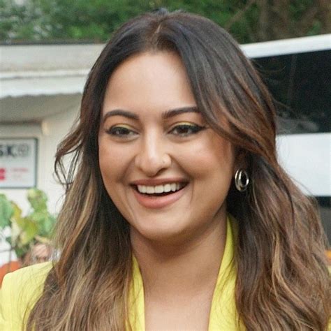 Watch R... Rajkumar (2013) Full Movie Online - Plex