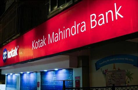 कोटक महिंद्रा बैंक पर RBI की बड़ी कार्रवाई, नए क्रेडिट कार्ड जारी करने ...