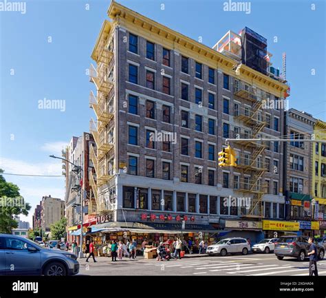 73 floors hi-res stock photography and images - Alamy