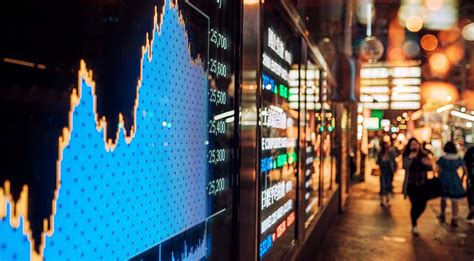 The connection between banking and sovereign debt crises - Dallasfed.org