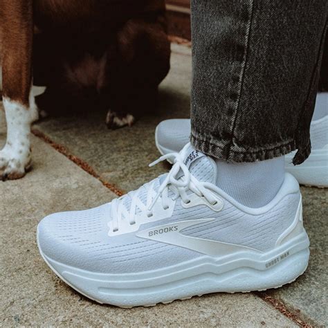 EVENTS — John's Run/Walk Shop