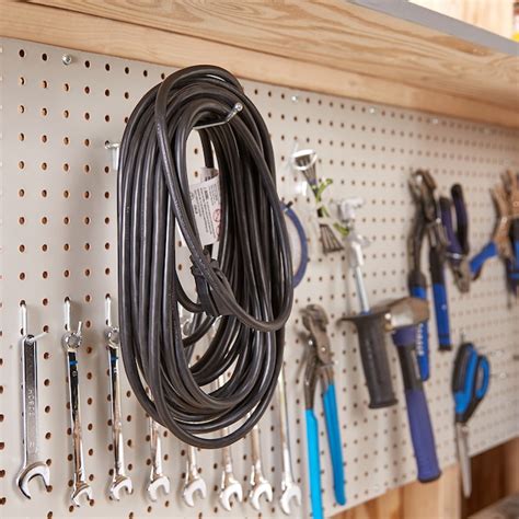Utilitech 40-ft 16 / 3 3 Prong Black Outdoor SJTW Light Duty General ...