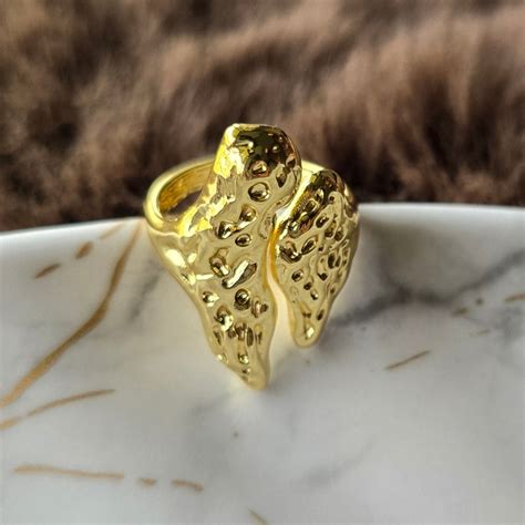 Molten Mood Ring – Wink and Clink