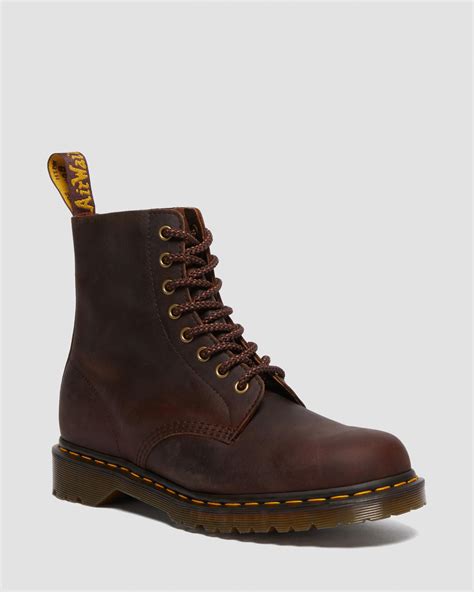 Boots 1460 Pascal en cuir Waxed Full Grain à lacets en Chestnut | Dr ...