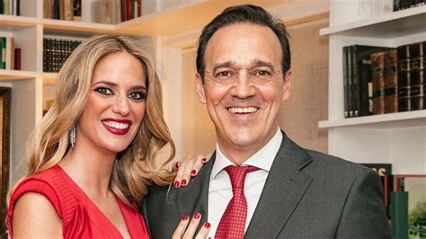 Teresa Baca se ha casado en Sevilla rodeada de familiares y amigos