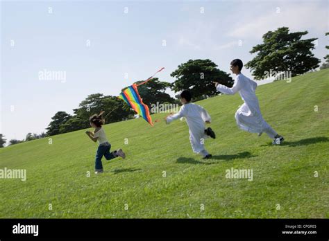 Running Children 的图像结果
