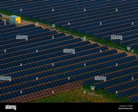 Solar Panel Field 的图像结果