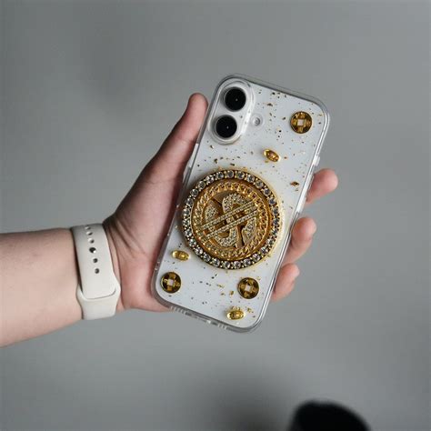 iPhone 17 Series Premium Rotation Dollar Bracelet Wristband Chain Phon ...