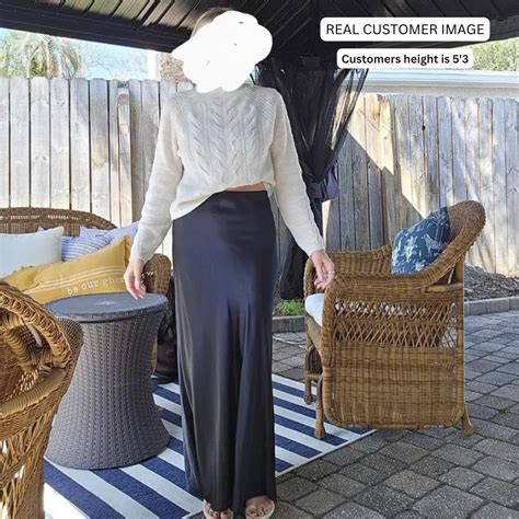 15 Best Petite Maxi Skirts That Won't Drag on The Floor – topsfordays