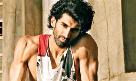 5 Pictures Of Aditya Roy Kapur That Take You Through His Hair Evolution ...