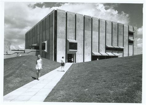 UQ Library 的图像结果