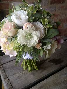 Best Wedding Flowers For September by 81 Best Seasonal Autumn Flowers Images On Best Wedding Flowers For September