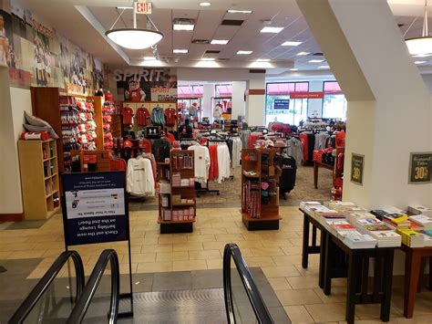 BARNES & NOBLE AT RUTGERS - 100 Somerset St, New Brunswick NJ - Hours ...