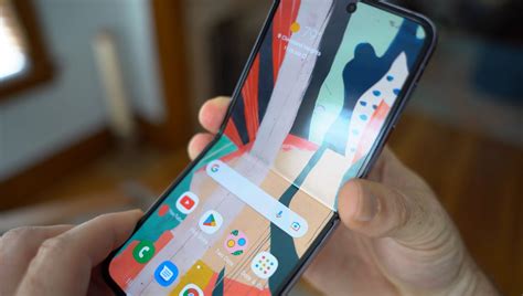 Samsung Galaxy Z Flip 4 now also affected by green lines on its display ...
