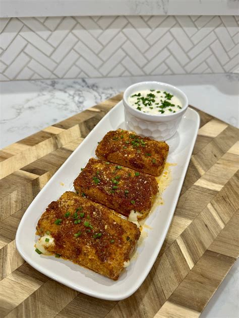 Air Fryer Chili’s Inspired Nashville Hot Mozzarella Sticks ...