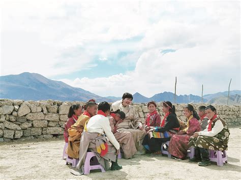 开学第一课！这群西藏孩子收到了一份特殊的“上海礼物” - 周到上海