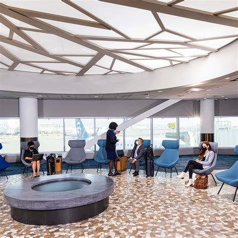 Airport Lounges: oneworld Lounges & Airport Lounge Access | oneworld