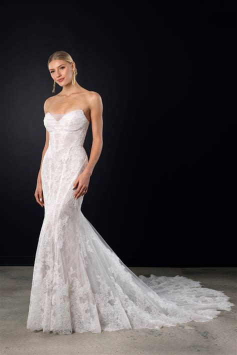 1752 by Martina Liana - Romantic Lace Fit and Flare Wedding Dress – The White Flower