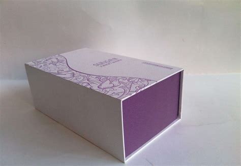 如何选择礼品包装盒的内衬材质？-广州骏业包装实业有限公司