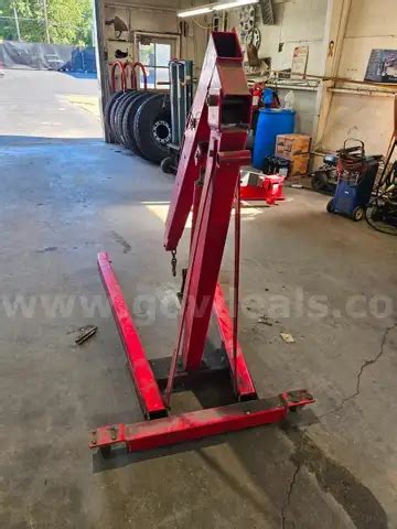 ATD Mobile Crane 3,00 pound capacity for Large Vehicle/Bus Maintenance ...
