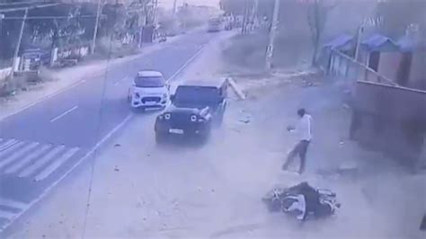 Thar gang war caught on camera: Rivals clash; shooting, street chase ...