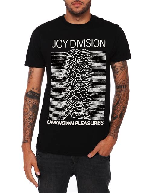 Joy Division Unknown Pleasures T-Shirt | Hot Topic | Joy division ...