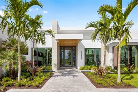 Portrush Estate: Luxury Living in Panther National