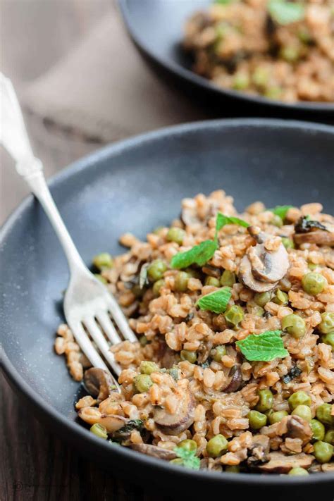 One-Pan Farro Recipe with Mushrooms and Peas | The Mediterranean Dish
