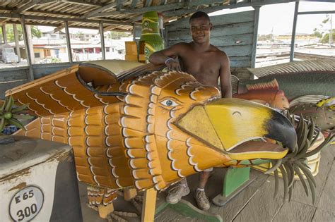 Ghana People in Town 的图像结果