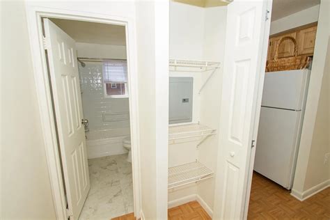 The Village at Hi-Nella - Somerdale, NJ 08083 | ApartmentGuide.com