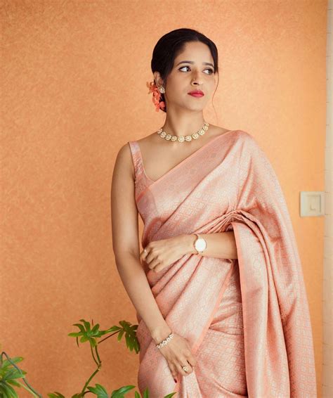 Traditional Peach Color Silk Banarasi Saree With Golden Zari Work – Rim ...