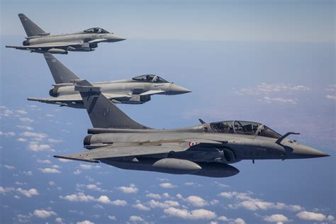 Rafale 'Battles' Eurofighter Typhoon In Close Air Combat In Germany; India Evaluates Both ...