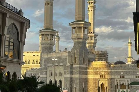 2026 Guided Umrah Journey to Makkah with Local Guides (with Reviews)