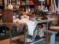 Retail Rustic Store Displays 的图像结果