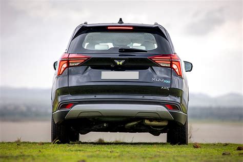 Mahindra XUV700 MX 7Str On-Road Price and Offers in Tirunelveli ...